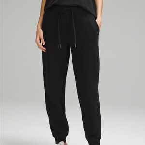 Lululemon joggers